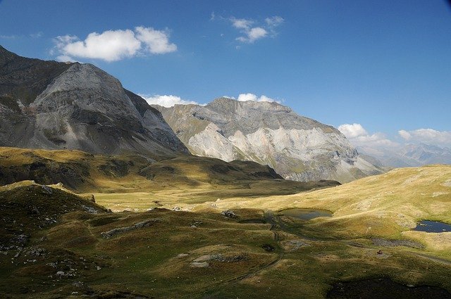 Le pic du Midi : un sommet mythique des Pyrénées